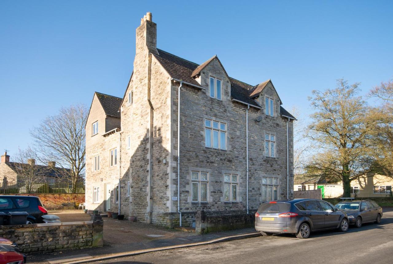 Bridge House By Treetop Property Cirencester Bagian luar foto